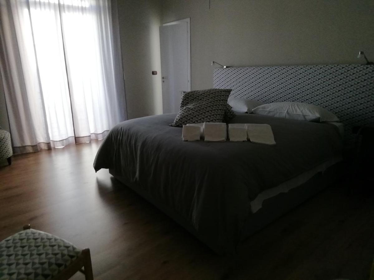 Ace Rooms Vsg Villa San Giovanni Bagian luar foto
